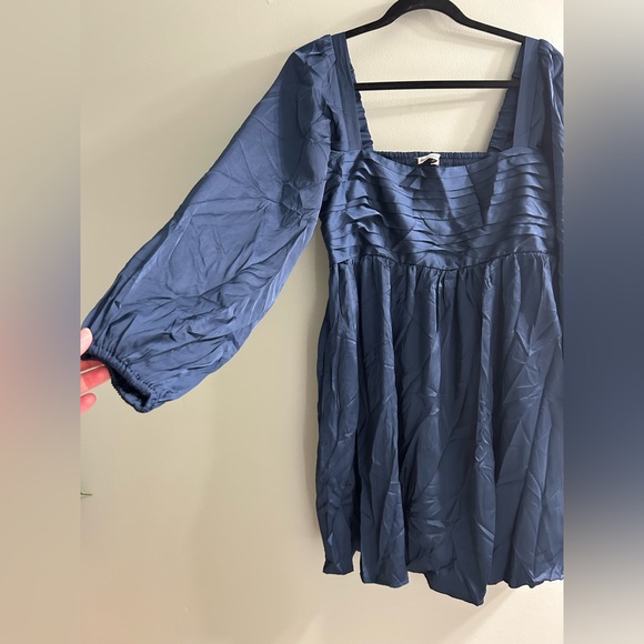 NWT Emerson Satin Long-sleeve Mini Dress in navy - Picture 8 of 10